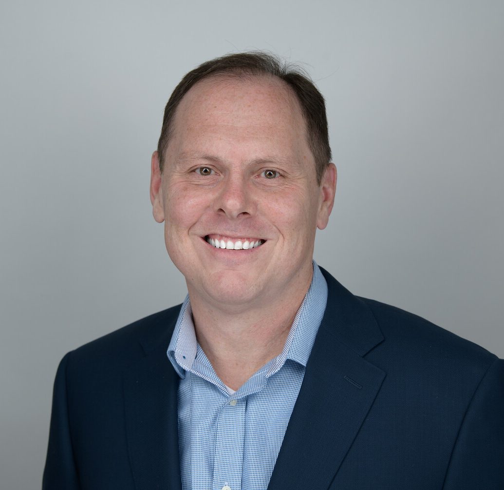 Corporate Headshots, Glamour, Senior portraits https://www.kevinkeliiphotography.com/